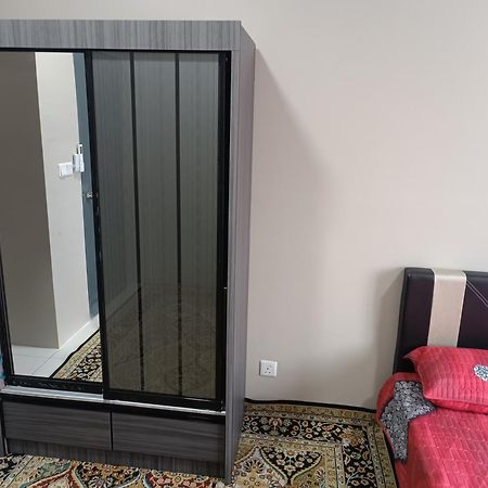Aisy Homestay Putrajaya Cyberjaya Klia Kampung Dengkil Exterior foto